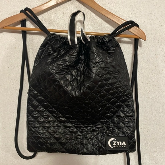 Zyia active quilted drawstring backpack.  Very good condition - Picture 1 of 6